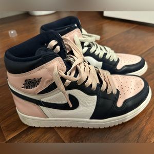 Women’s Nike Air Jordan 1 Retro High OG Bubblegum